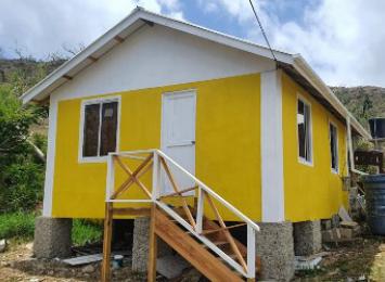 Más de 500 familias se han beneficiado con las casas reconstruidas en Providencia