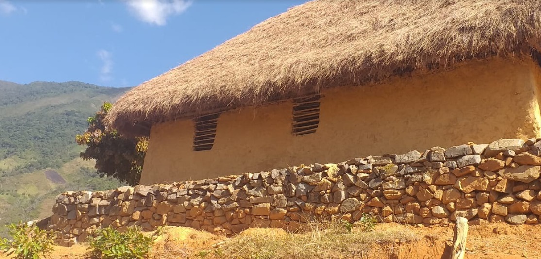 Escuela Donachui construida